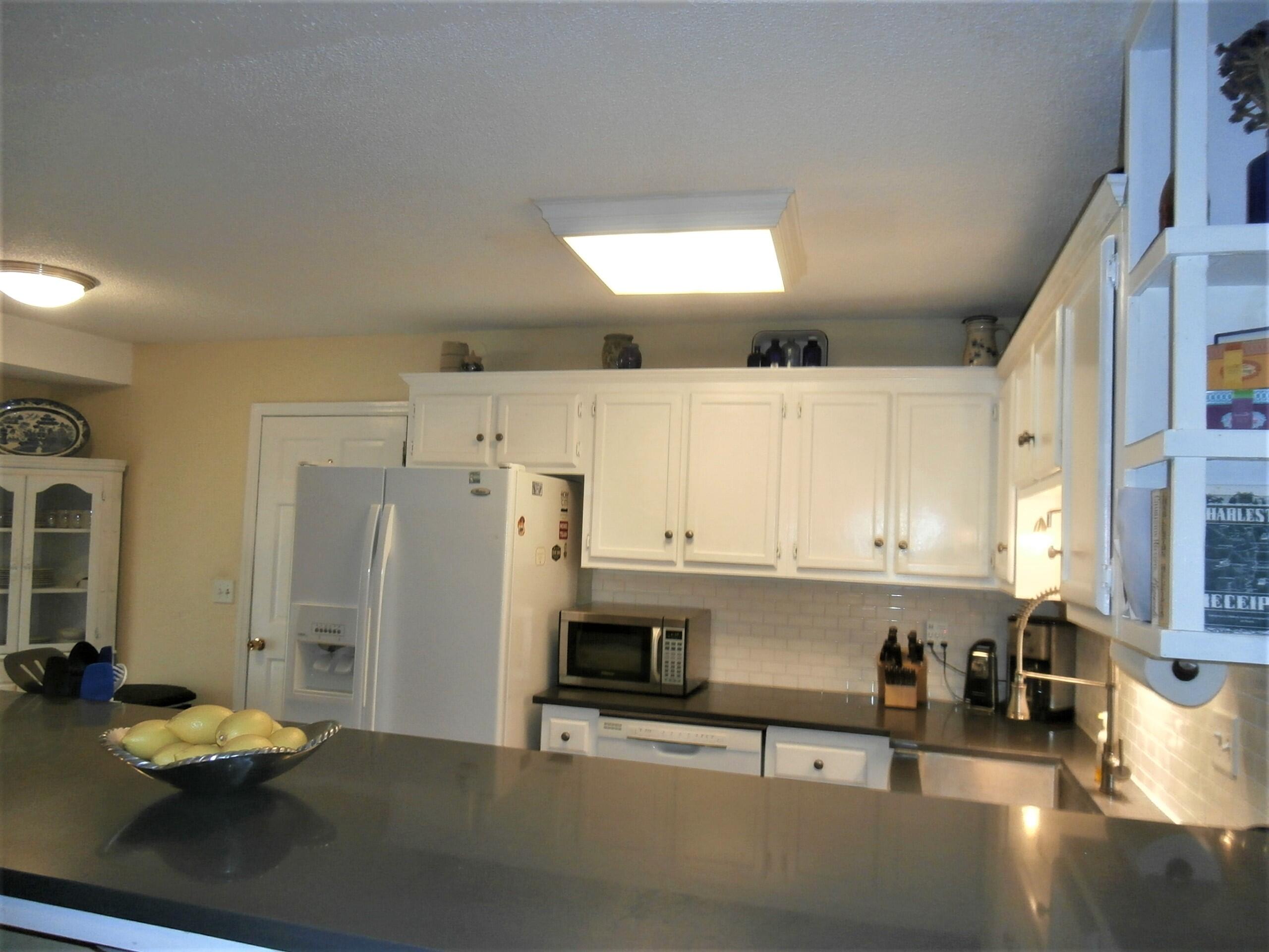 1142 Rosemead Road Mount Pleasant, SC 29464 - Photo 8 of 36 Rosmead interior (7)