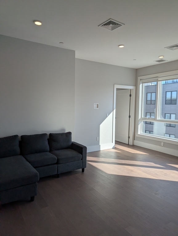 3193 Washington Street, Unit PH3 Boston, MA 02130 - Photo 3 of 15