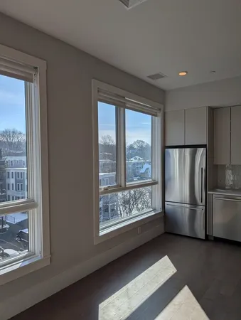 $3,100 | 3193 Washington Street, Unit PH3, Boston, MA 02130