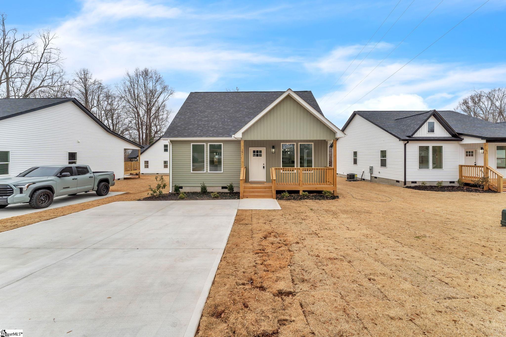 181 Dodd Street Wellford, SC 29385 - Photo 2 of 25