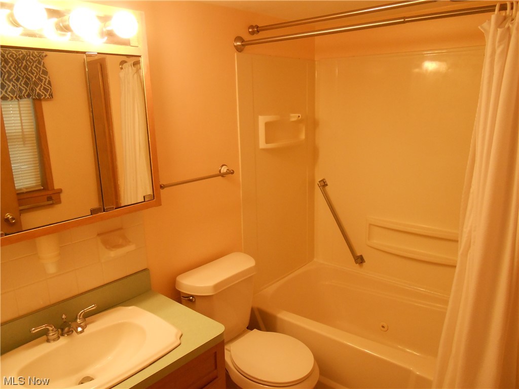 324 Morton Road Vermilion, OH 44089 - Photo 8 of 24