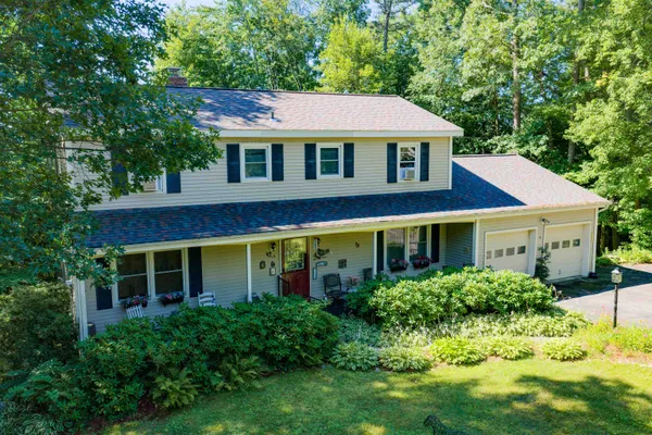 $565,000 | 15 Skyline Drive, Essex, VT 05452