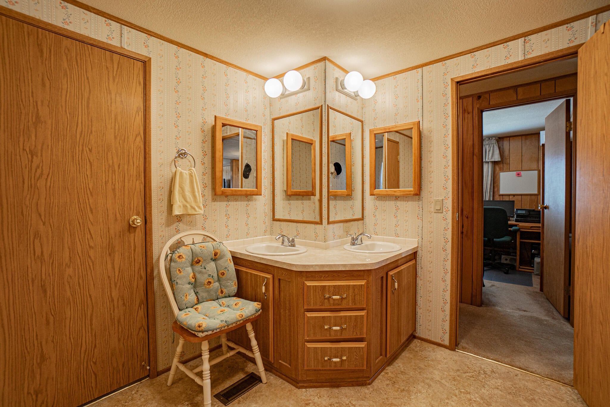 525 Wagner Creek Road Talent, OR 97540 - Photo 22 of 38 DSC06447-HDR