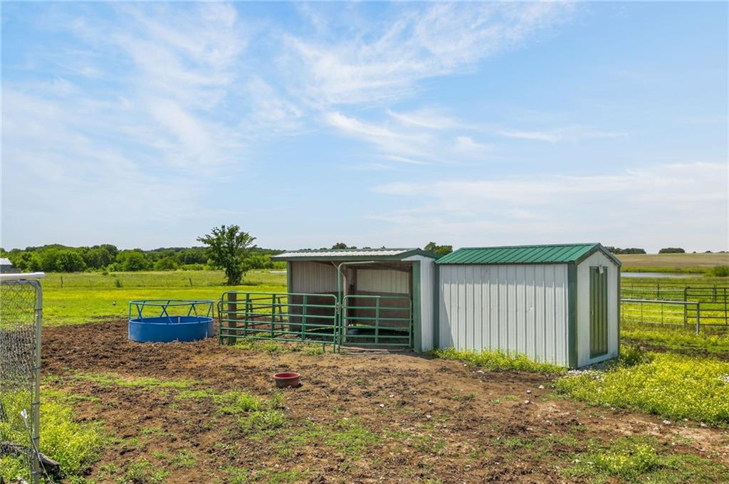 1224 Northwest State Rte K Butler, MO 64730 - Photo 41 of 42