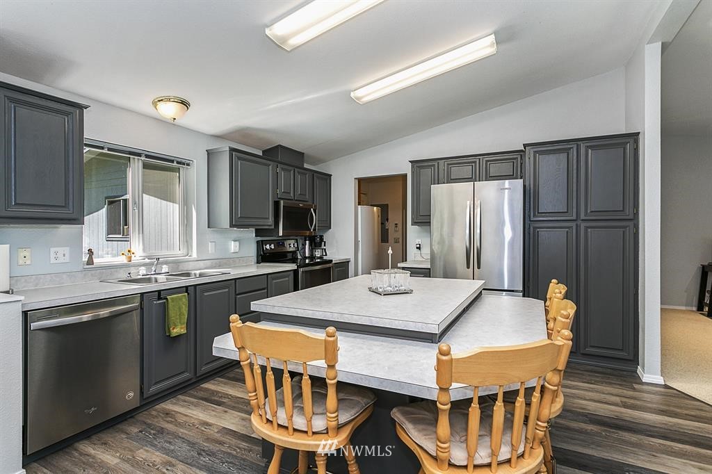 26121 Tronson Road Arlington, WA 98223 - Photo 8 of 23 Gallery Image 8