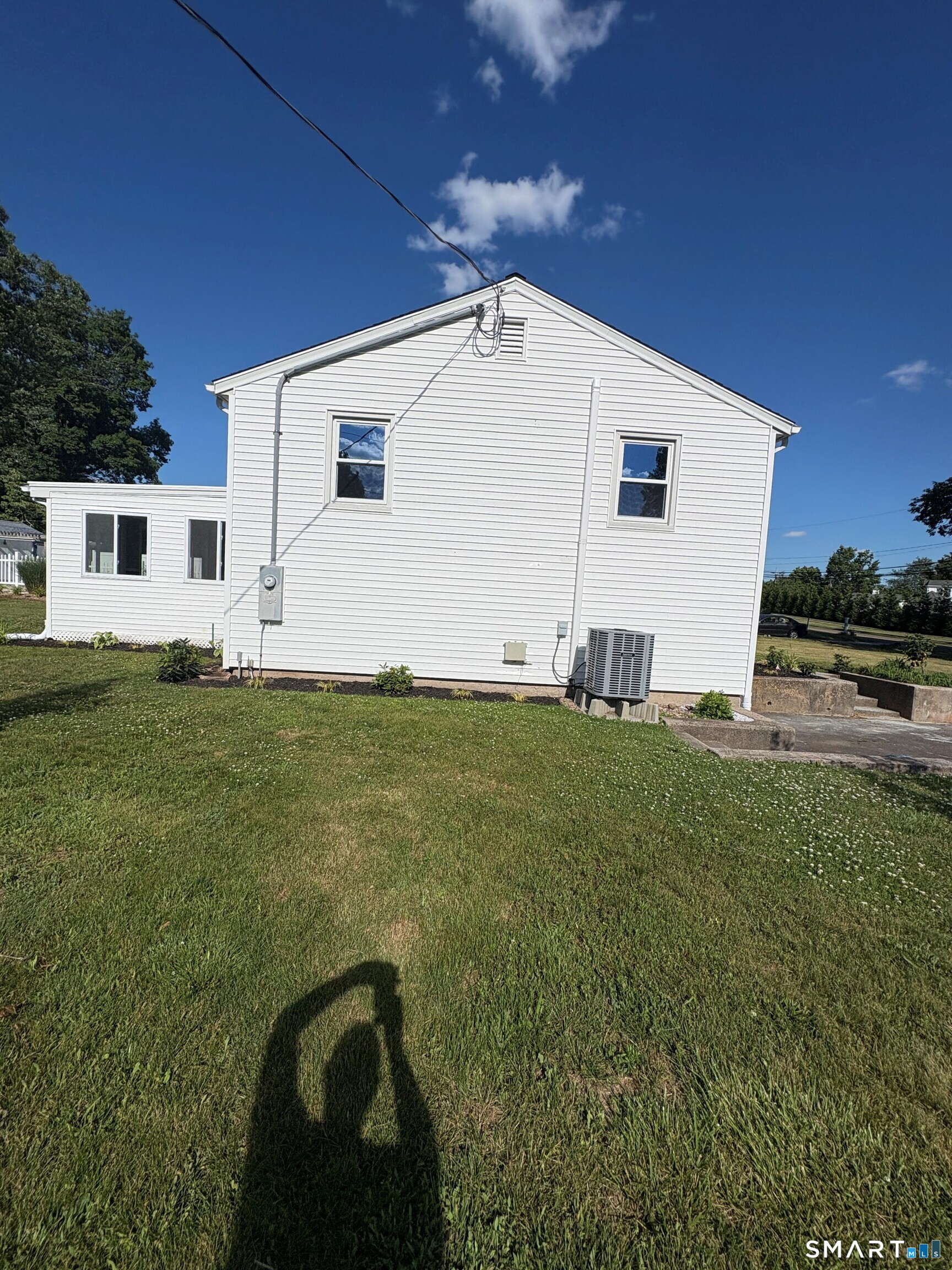 1052 New Rock Hill Road Wallingford, CT 06492 - Photo 6 of 39