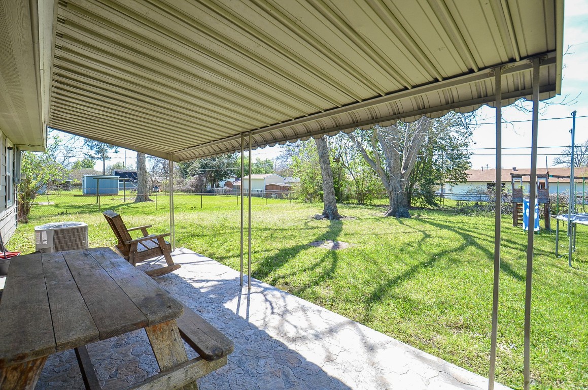 201 Inwood Lane Highlands, TX 77562 - Photo 31 of 31 a view of backyard with sitting area