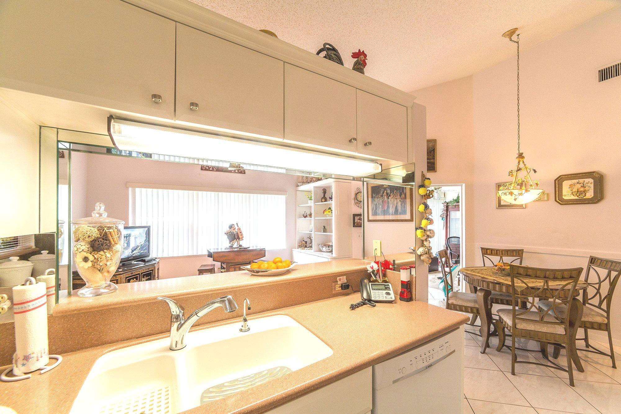 11102 Autoro Court Boca Raton, FL 33498 - Photo 5 of 29 11102 Autoro Court-17-web-