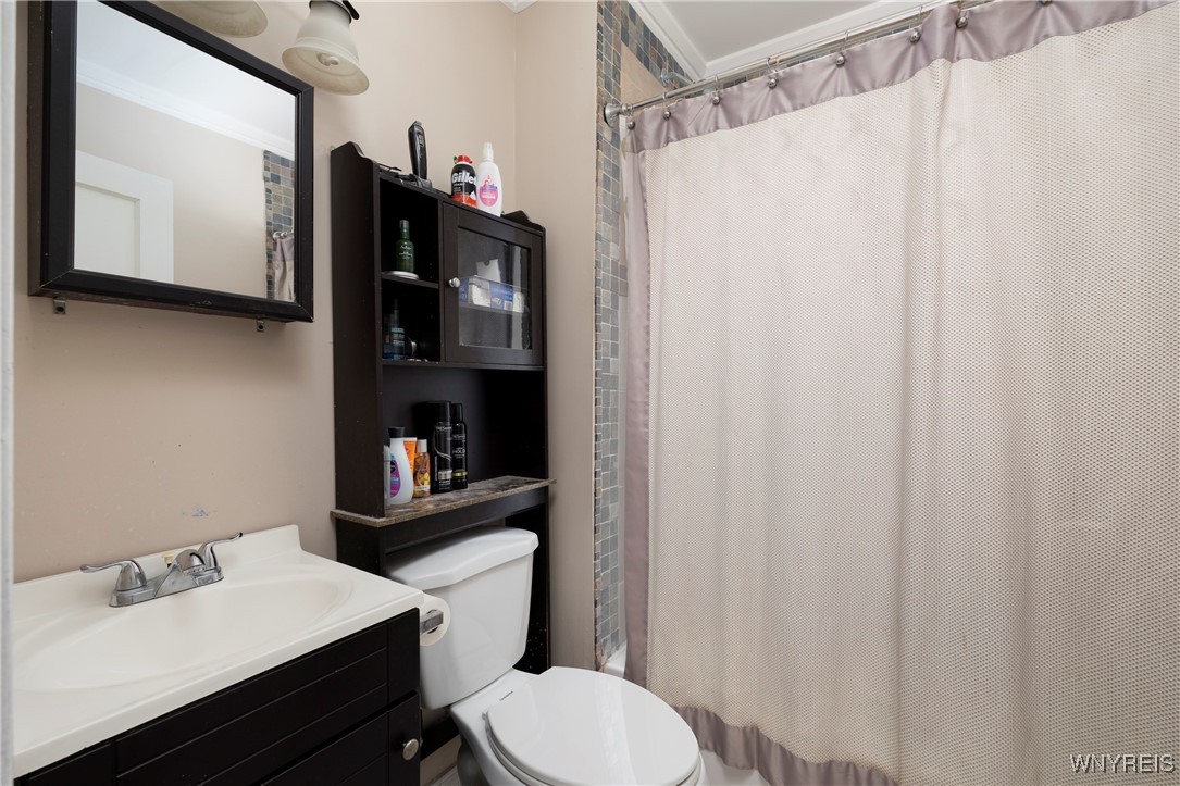 121 Hartwell Road Buffalo, NY 14216 - Photo 11 of 20