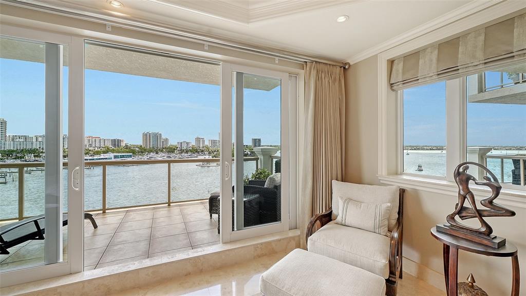 464 Golden Gate Point, Unit 702 Sarasota, FL 34236 - Photo 19 of 55