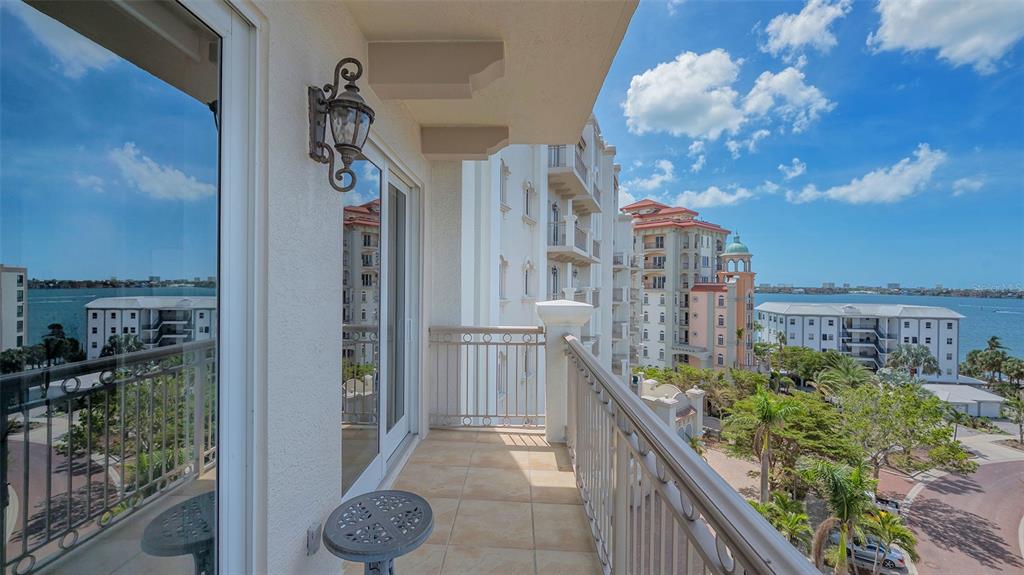 464 Golden Gate Point, Unit 702 Sarasota, FL 34236 - Photo 33 of 55