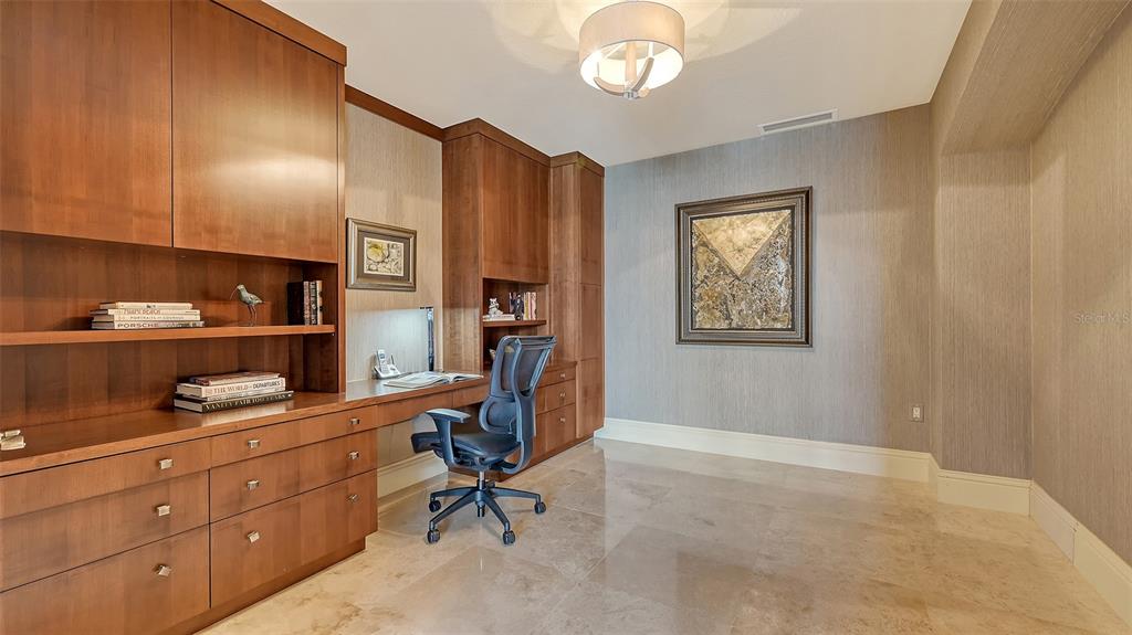 464 Golden Gate Point, Unit 702 Sarasota, FL 34236 - Photo 35 of 55