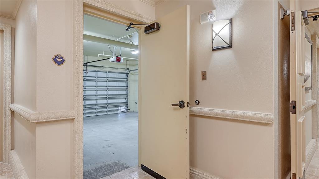 464 Golden Gate Point, Unit 702 Sarasota, FL 34236 - Photo 45 of 55