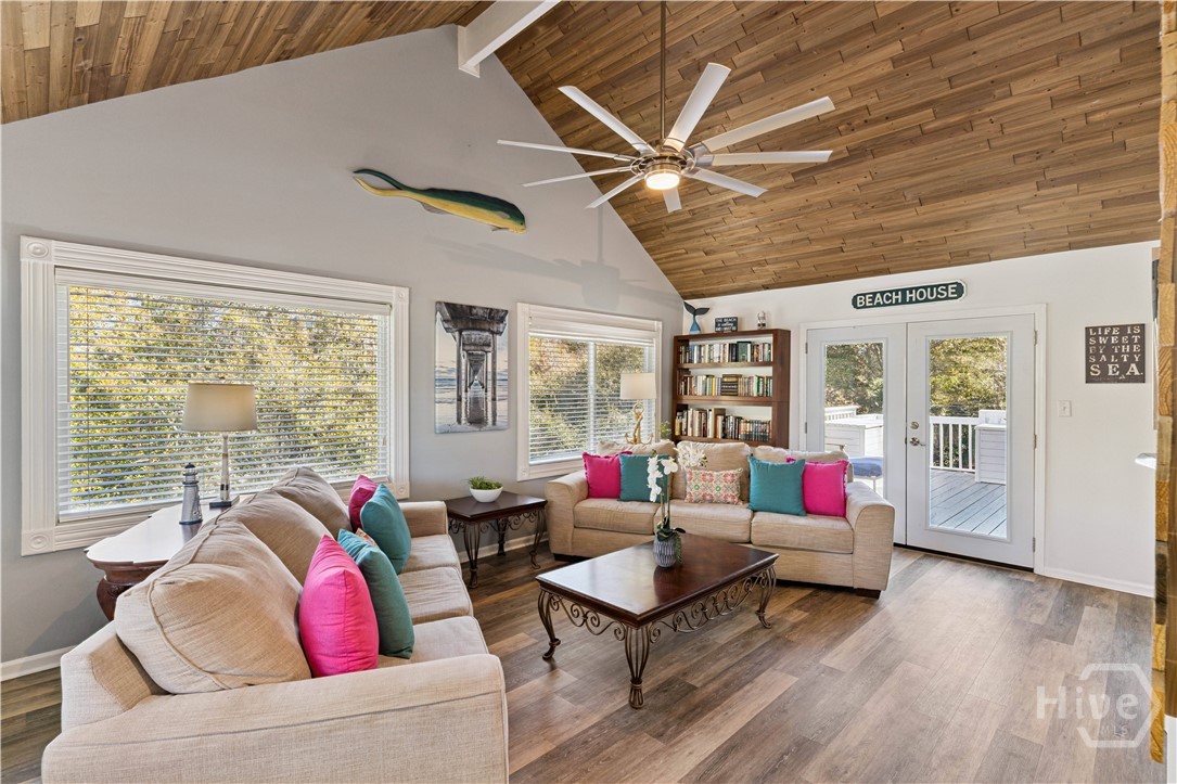 240 Georgia Street St. Simons Island, GA 31522 - Photo 5 of 42