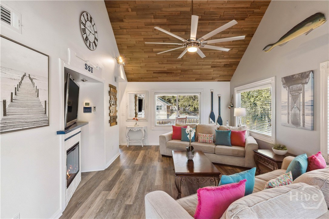 240 Georgia Street St. Simons Island, GA 31522 - Photo 6 of 42