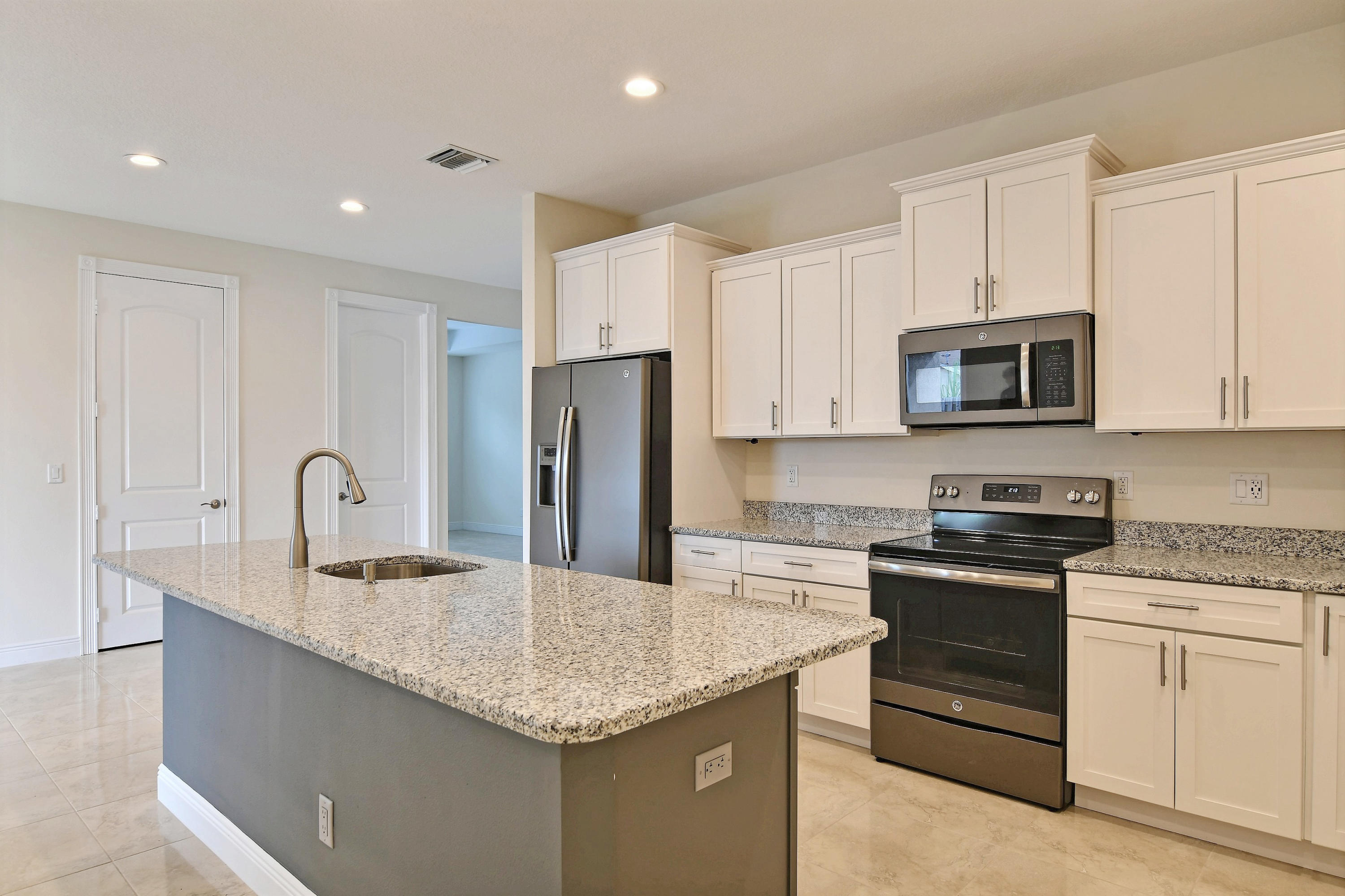 2326 Southwest Neal Road Port St. Lucie, FL 34953 - Photo 3 of 36 Image027