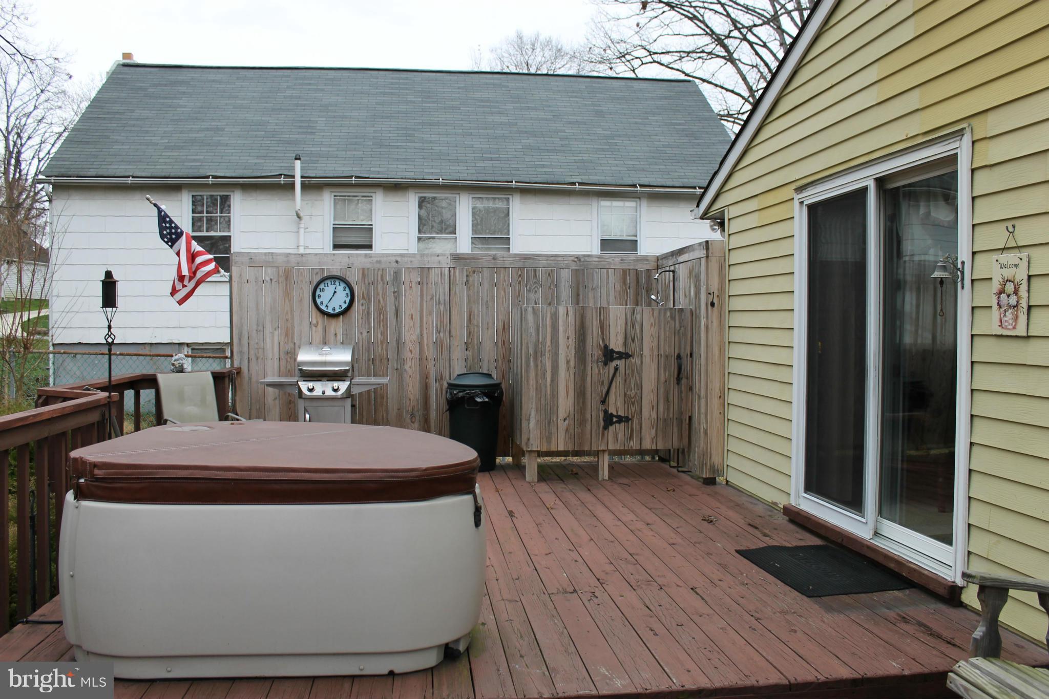 1517 Daytona Road Baltimore, MD 21234 - Photo 3 of 17 Exterior (General)