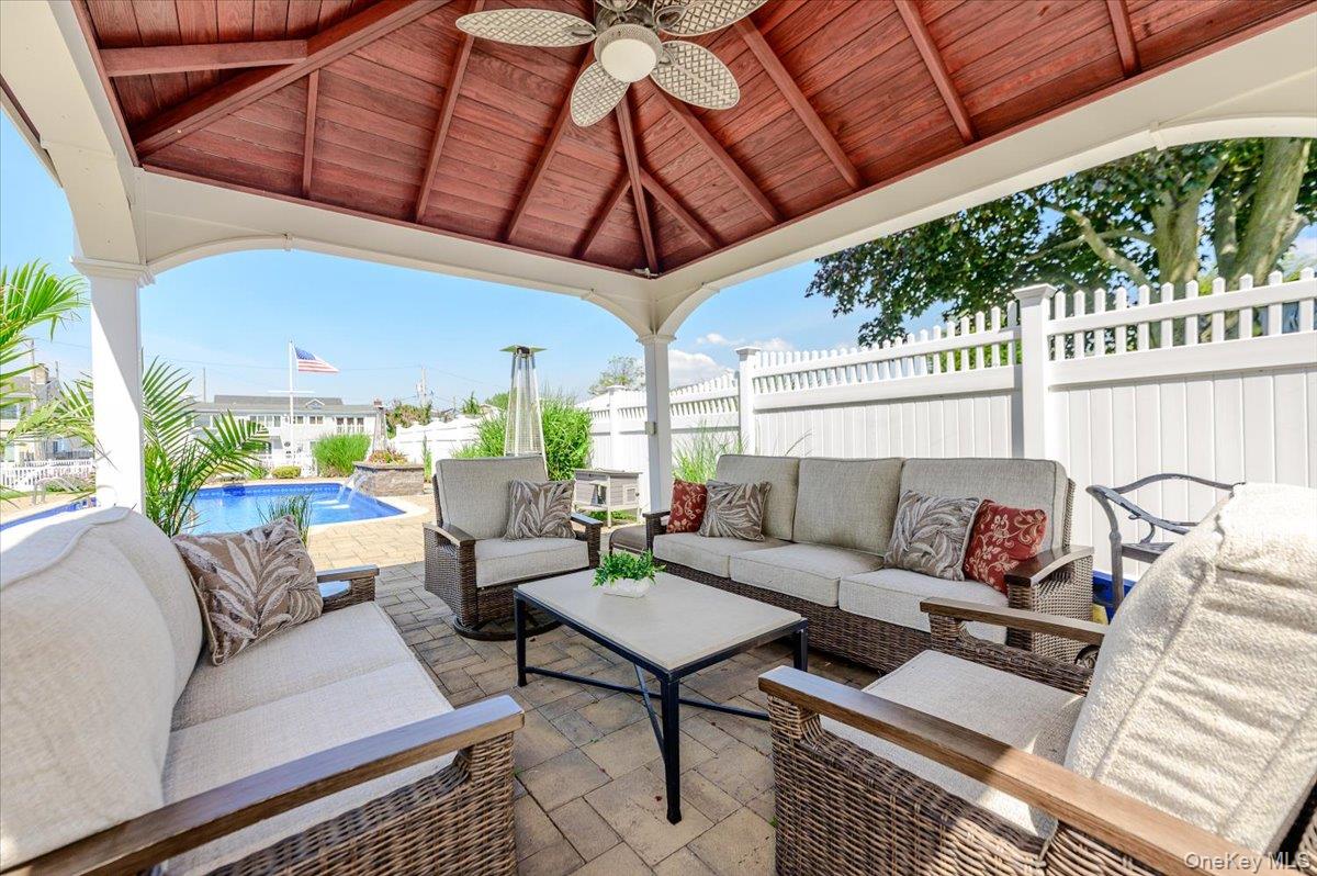 311 Blackheath Road Long Beach, NY 11561 - Photo 28 of 43