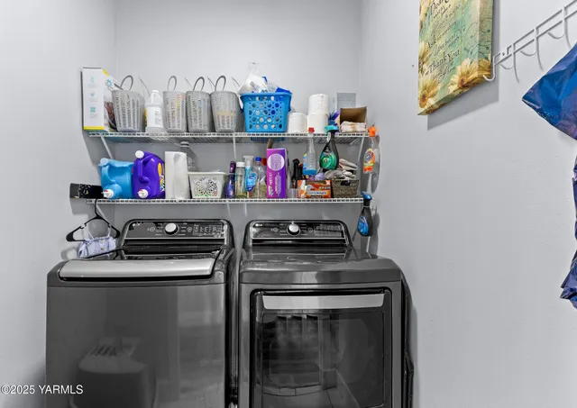 $330,000 | 712 Fountain Boulevard, Zillah, WA 98953