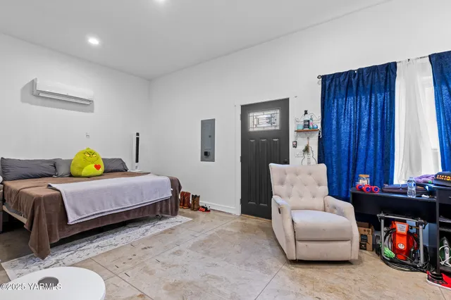 $330,000 | 712 Fountain Boulevard, Zillah, WA 98953