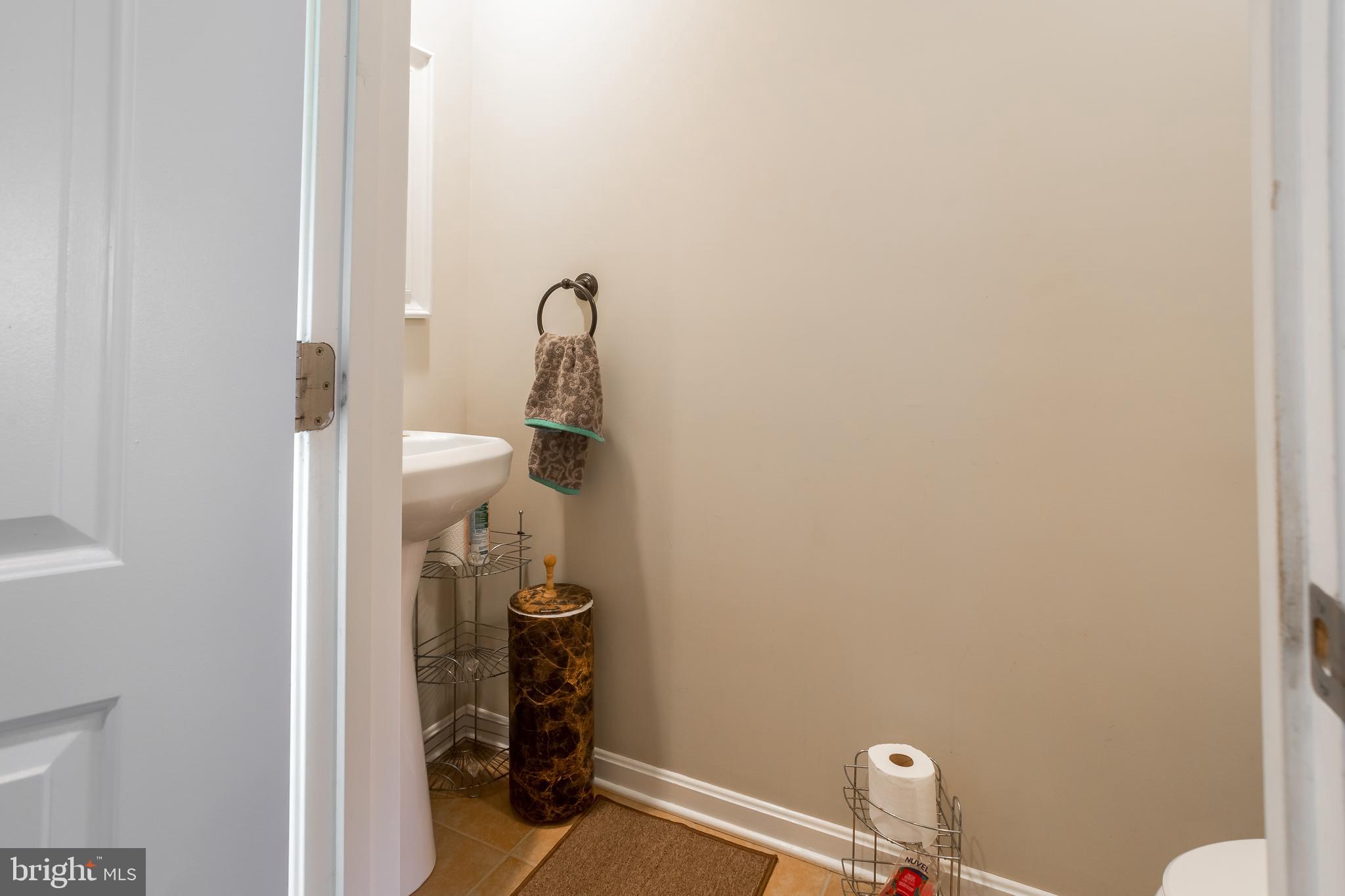 10455 Sunnyside Road Greenwood, DE 19950 - Photo 20 of 46 a bathroom with a shower