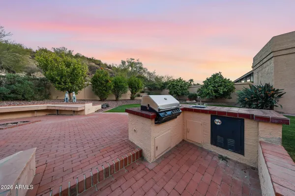 $1,225,000 | 15023 North 15th Avenue, Phoenix, AZ 85023