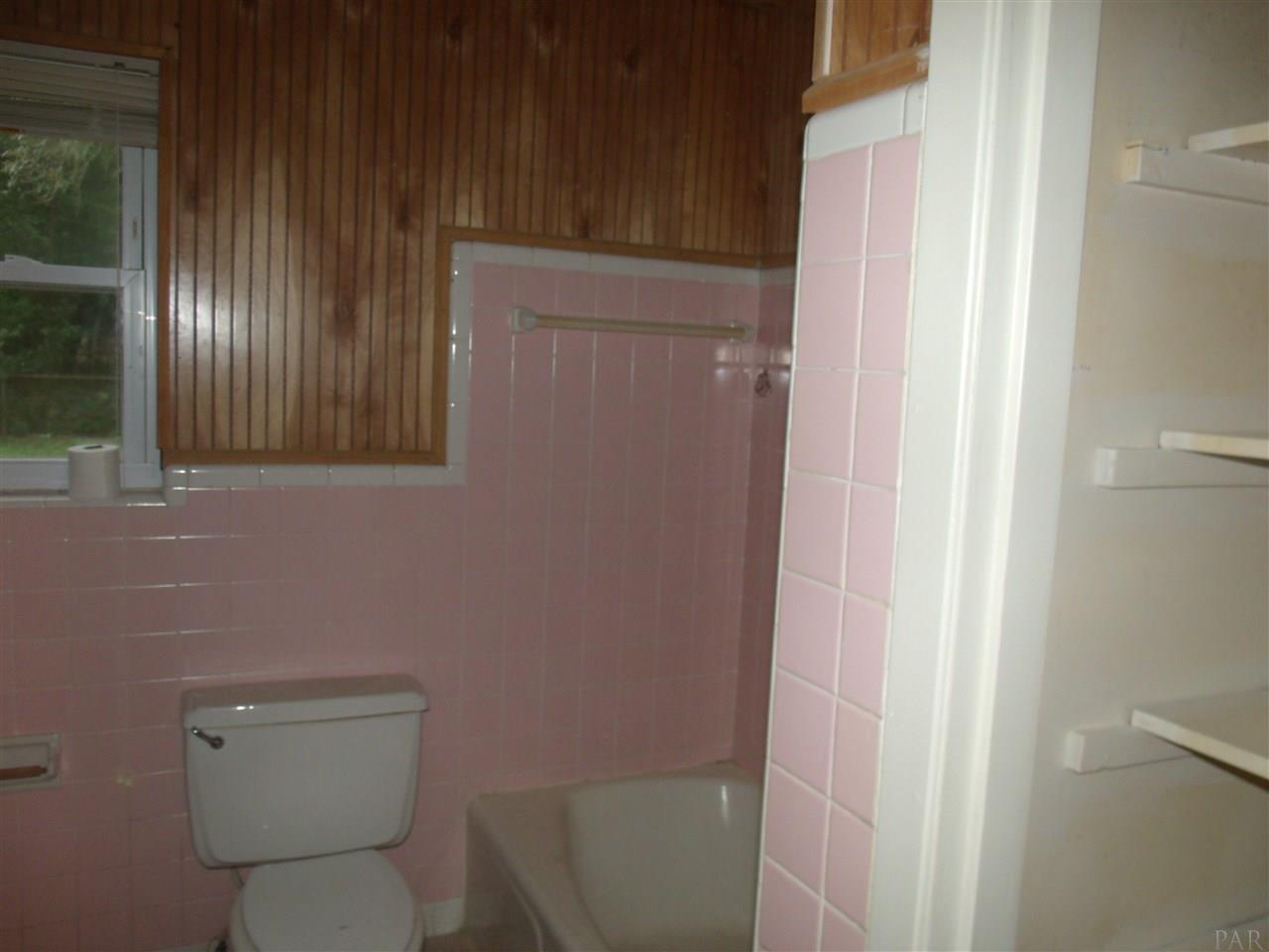 905 East Montclair Road Pensacola, FL 32505 - Photo 11 of 20 Gallery Image 11