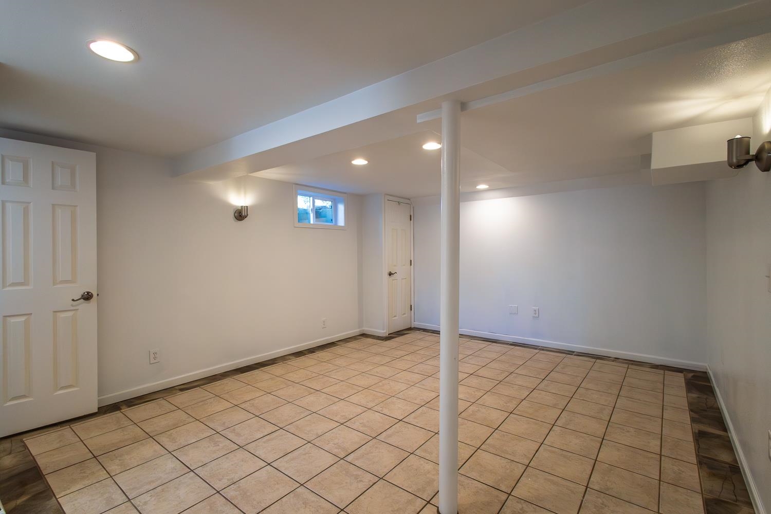 5621 North Hemlock Street Spokane, WA 99205 - Photo 13 of 35