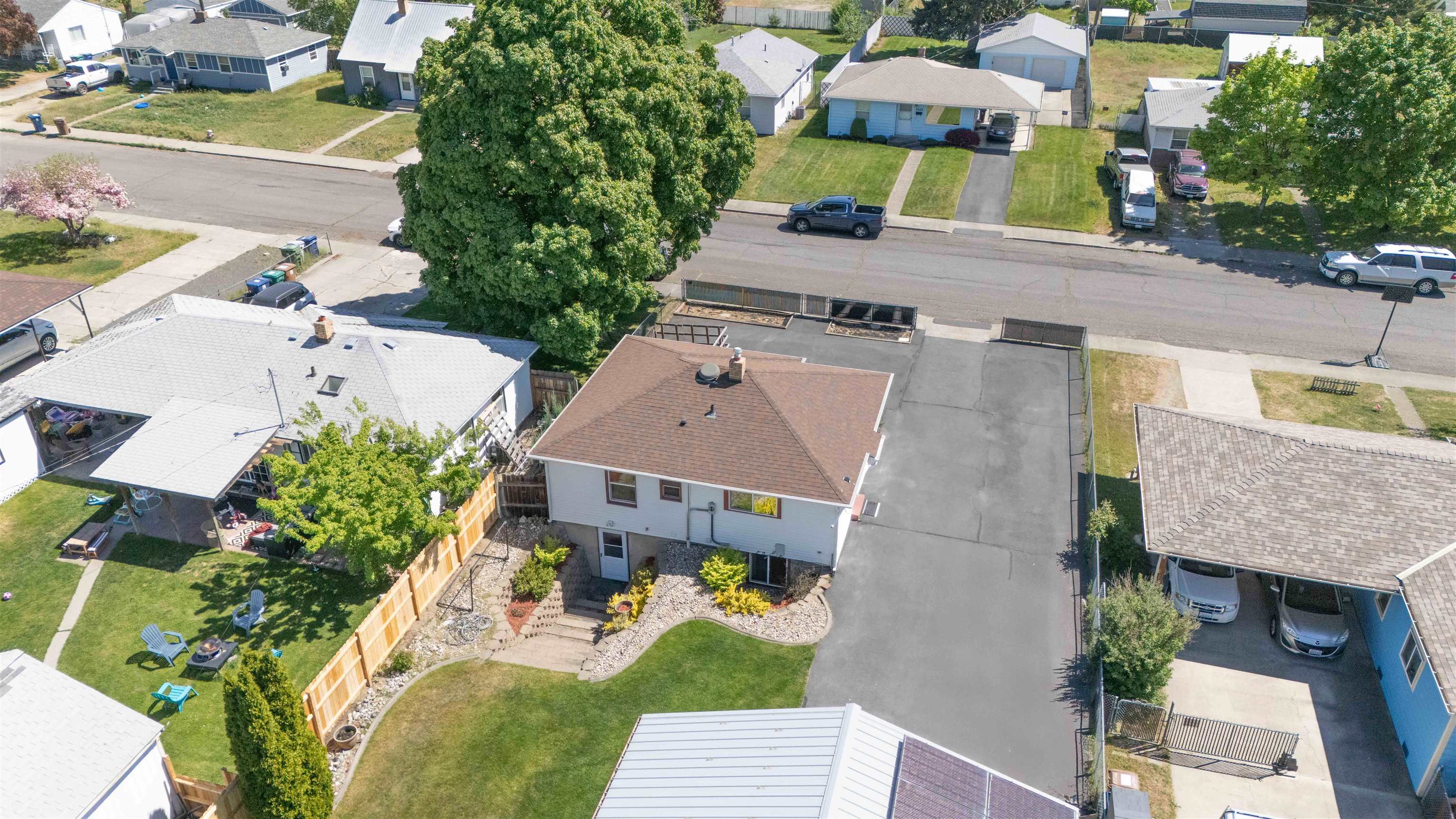 5621 North Hemlock Street Spokane, WA 99205 - Photo 30 of 35