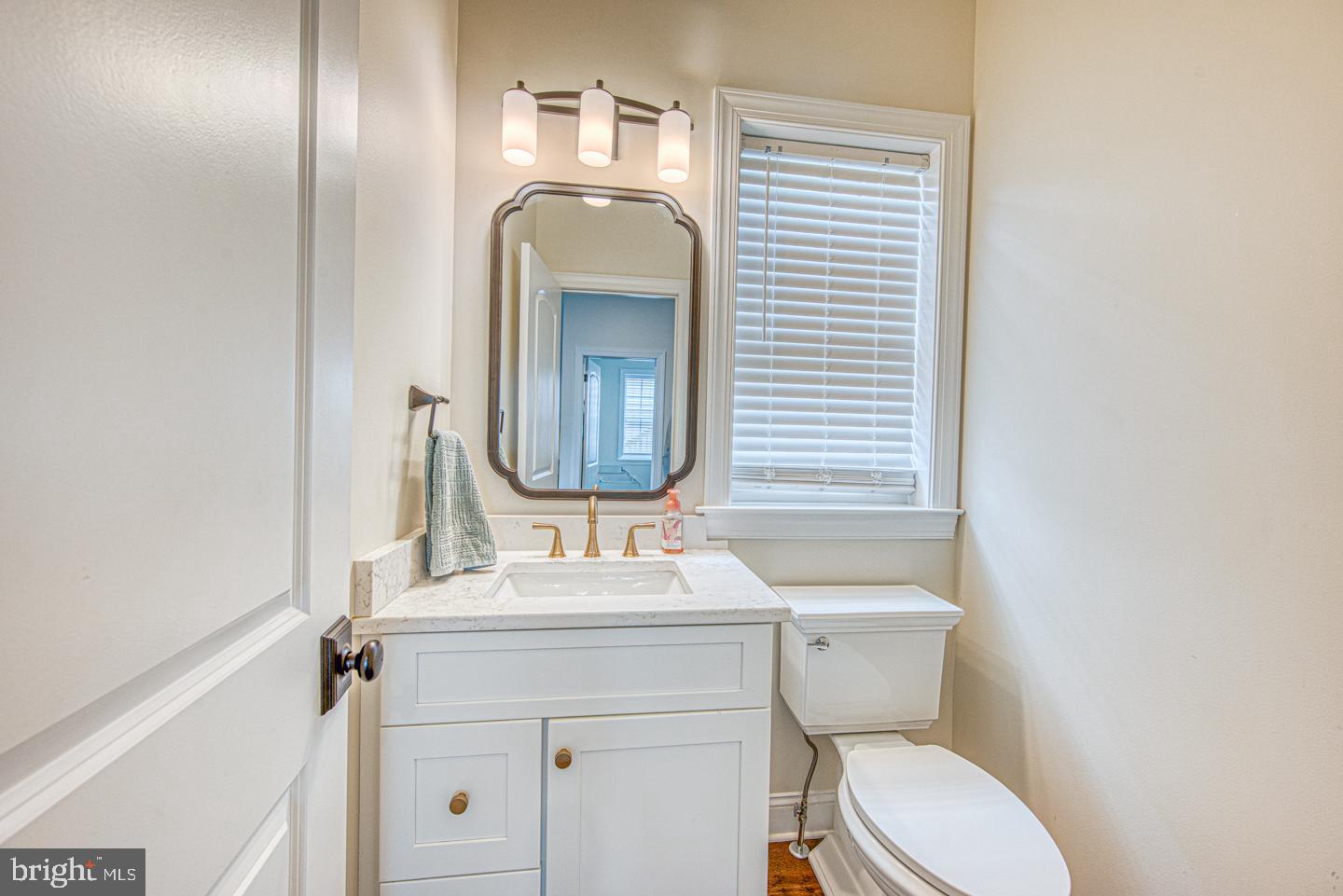 2 Harvey Road Wallingford, PA 19086 - Photo 9 of 38