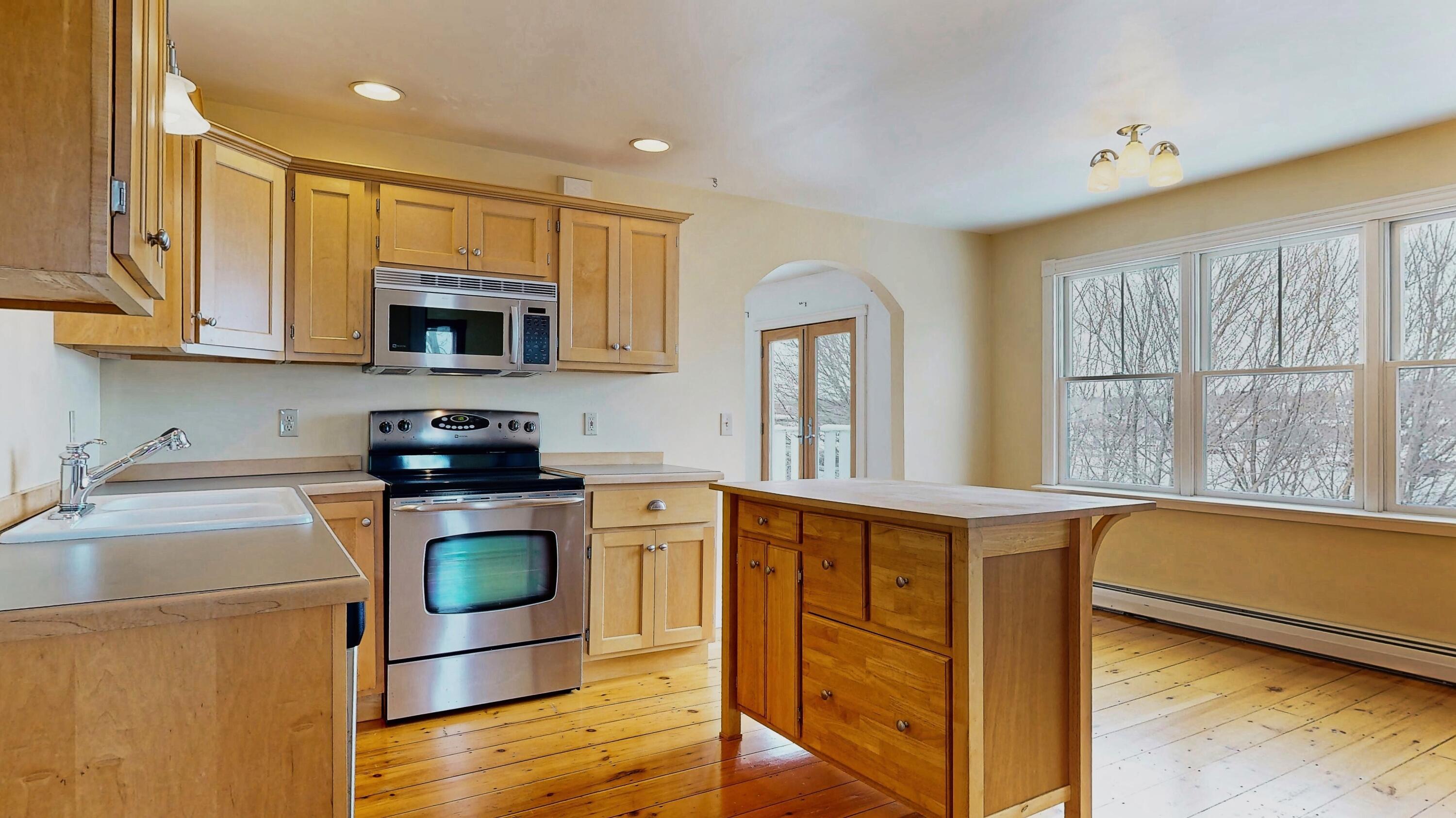 147 Cleaves Street, Unit 3 Biddeford, ME 04005 - Photo 26 of 45 47-Cleeve-Street-Biddeford-03012023_2016