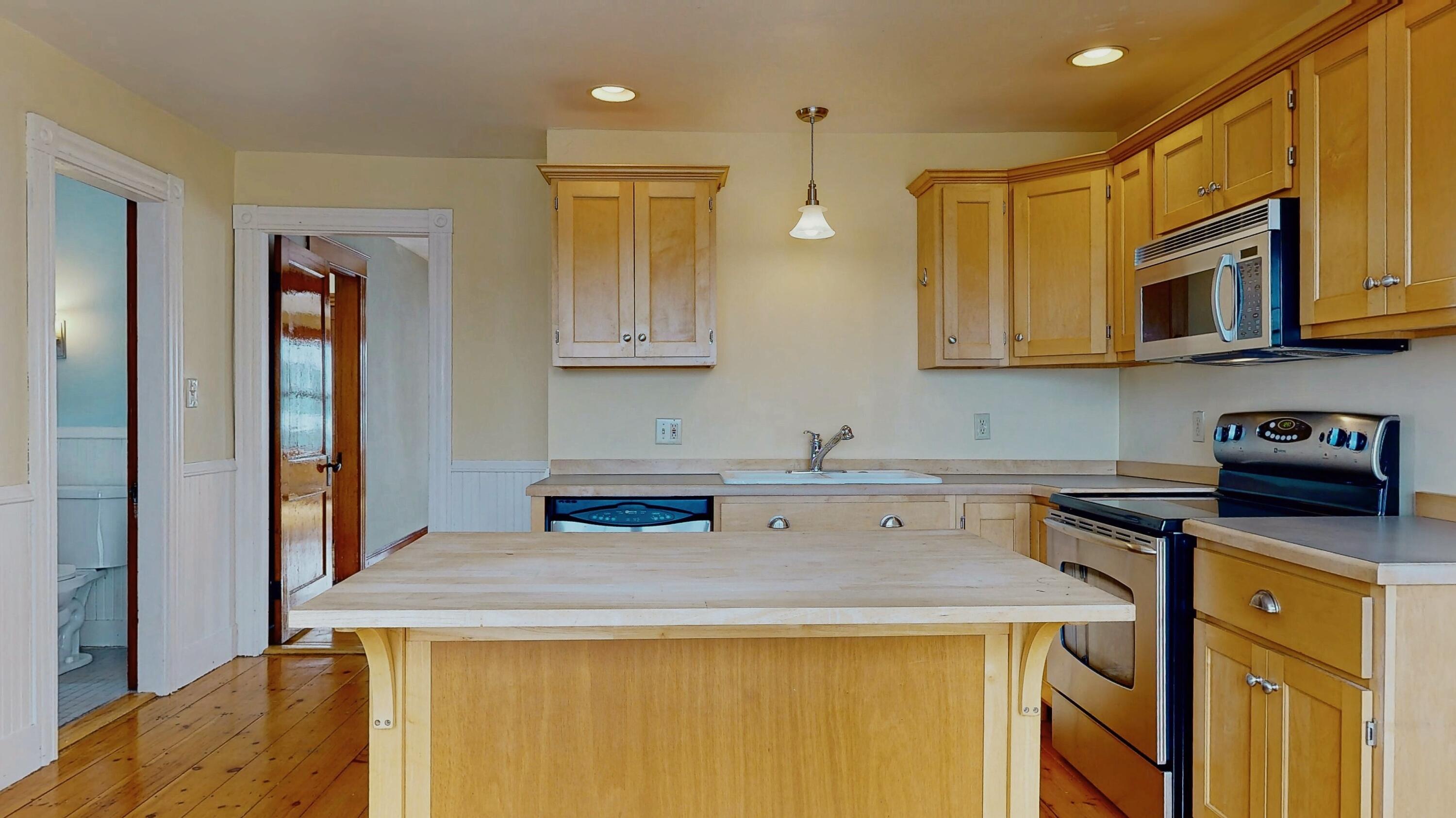 147 Cleaves Street, Unit 3 Biddeford, ME 04005 - Photo 32 of 45 47-Cleeve-Street-Biddeford-03012023_2018