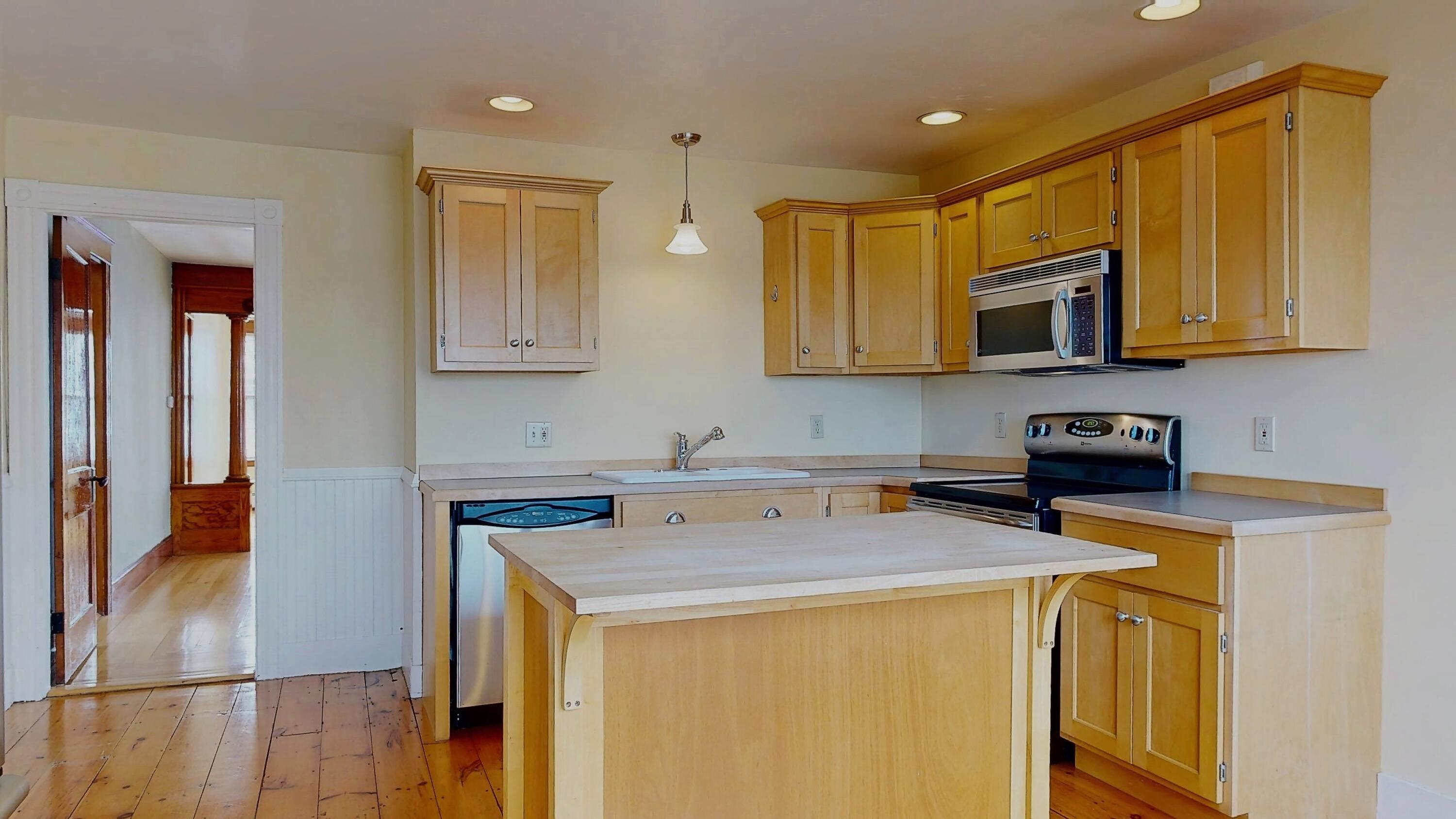 147 Cleaves Street, Unit 3 Biddeford, ME 04005 - Photo 33 of 45 47-Cleeve-Street-Biddeford-03012023_2018