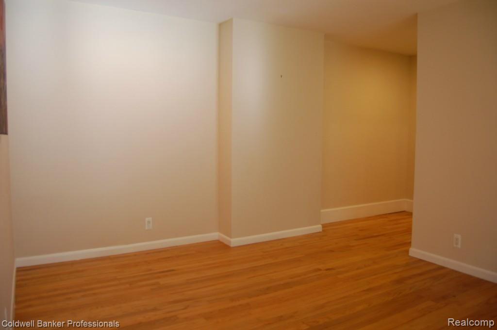 32860 Haverford Road Franklin, MI 48025 - Photo 19 of 29