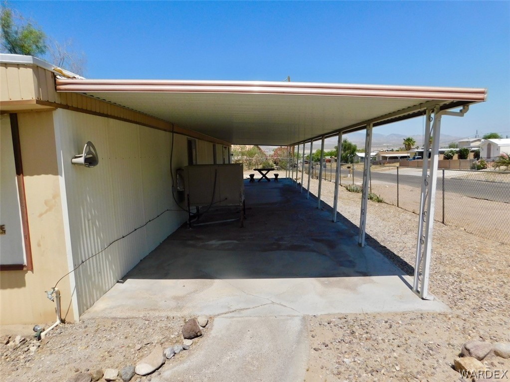 1729 Toro Road Bullhead City, AZ 86442 - Photo 9 of 33 Gallery Image 9