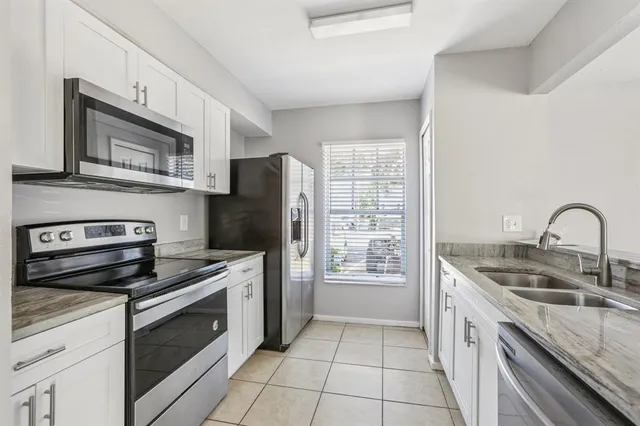 $2,800 | 7402 East Bank Drive, Unit 7402, Tampa, FL 33617