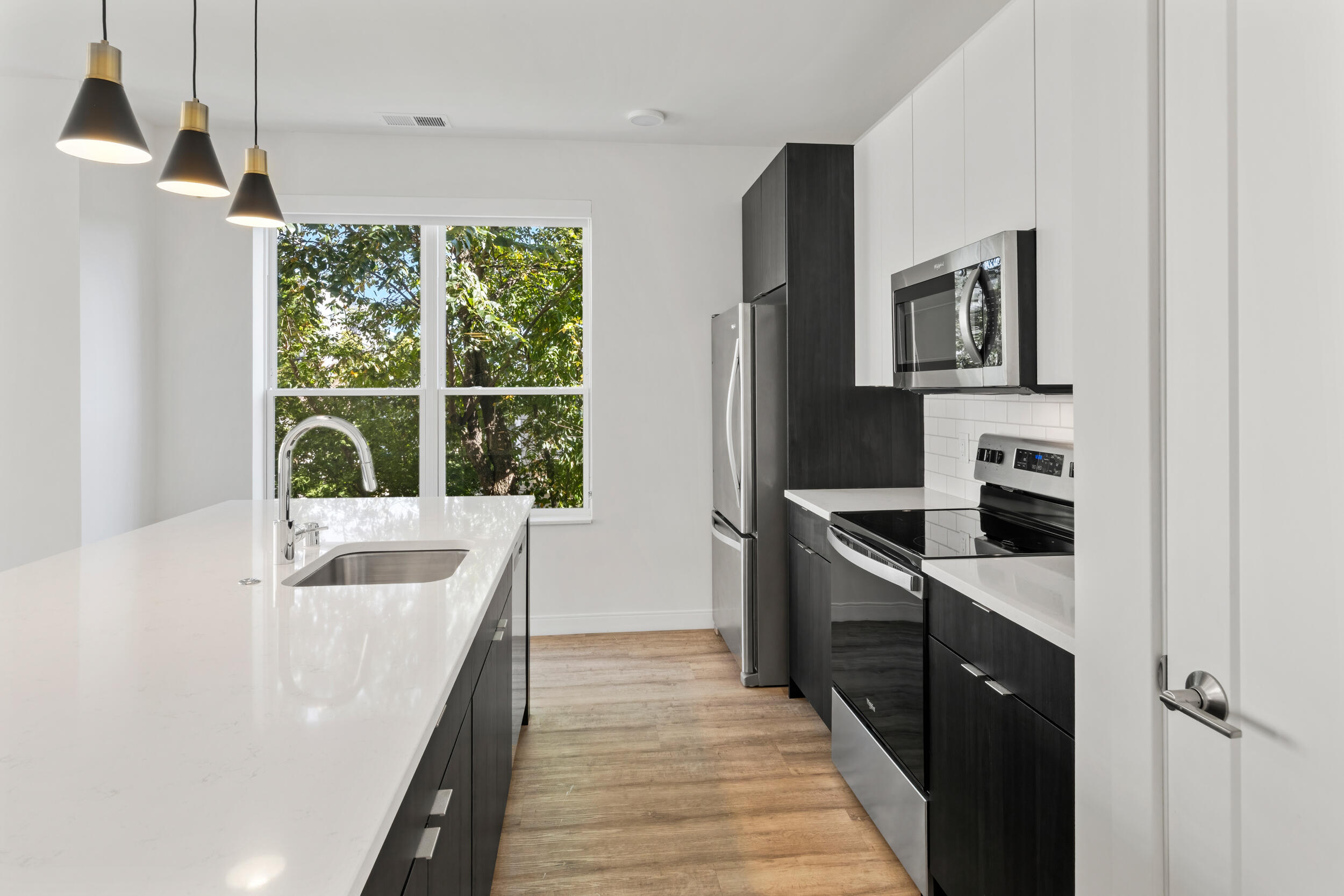 5945 6th Avenue, Unit 219 Kenosha, WI 53140 - Photo 3 of 27 IMG_0211