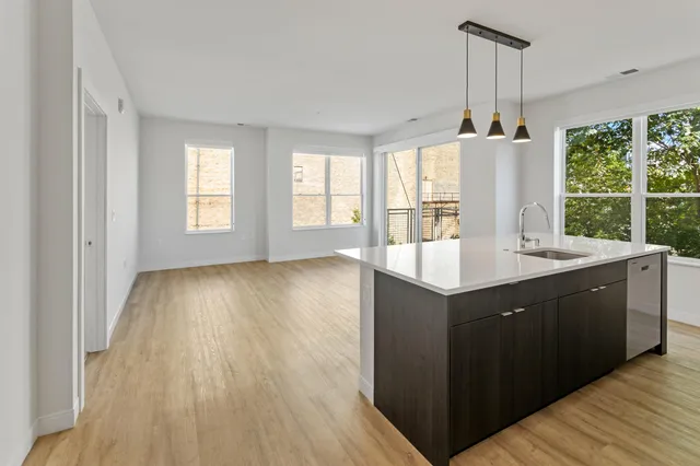 $2,071 | 5945 6th Avenue, Unit 219, Kenosha, WI 53140