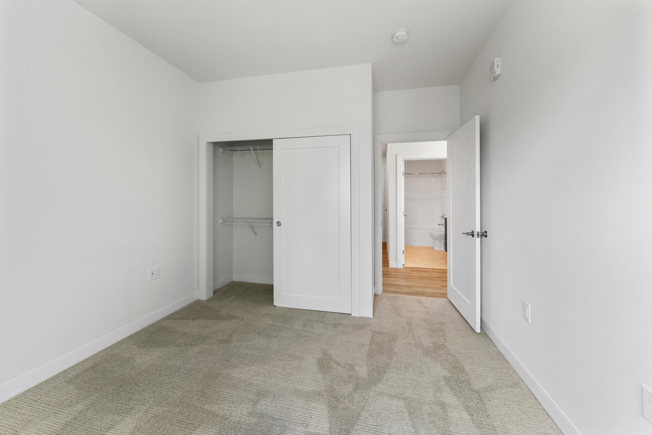 5945 6th Avenue, Unit 219 Kenosha, WI 53140 - Photo 8 of 27 IMG_0201