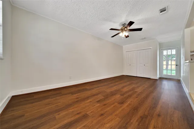 $215,000 | 317 South 11th Street, La Porte, TX 77571