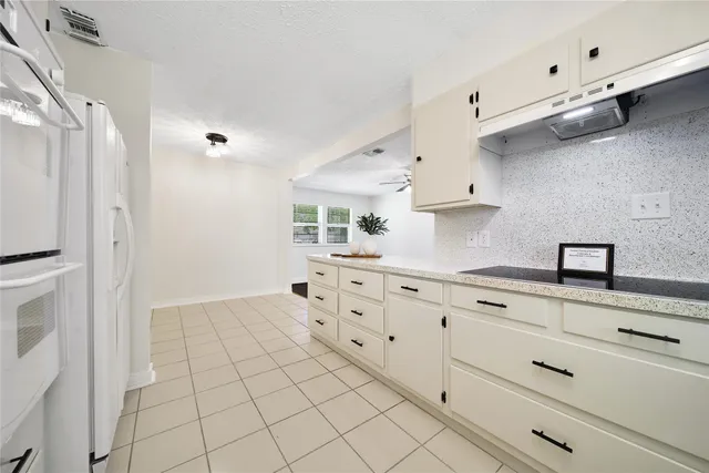 $215,000 | 317 South 11th Street, La Porte, TX 77571