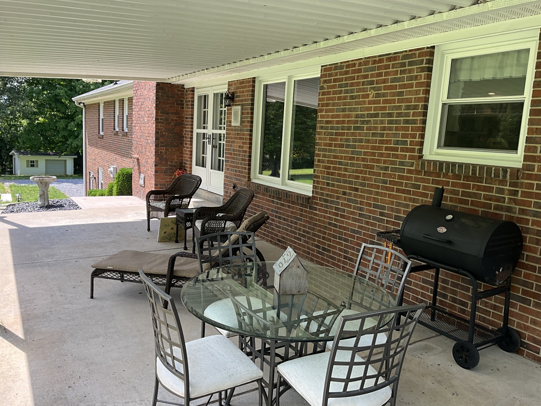 5247 Stacy Springs Road Springfield, TN 37172 - Photo 22 of 29 a view of a outdoor seating area with furniture