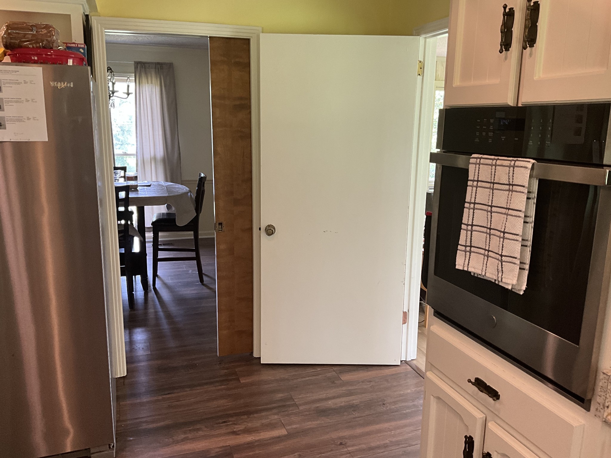 5247 Stacy Springs Road Springfield, TN 37172 - Photo 7 of 29 a view of kitchen with furniture and wooden floor