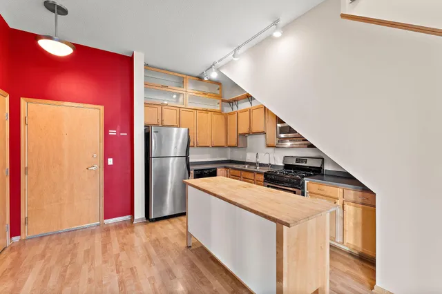 $1,885 | 2650 University Avenue West, Unit 318, St. Paul, MN 55114