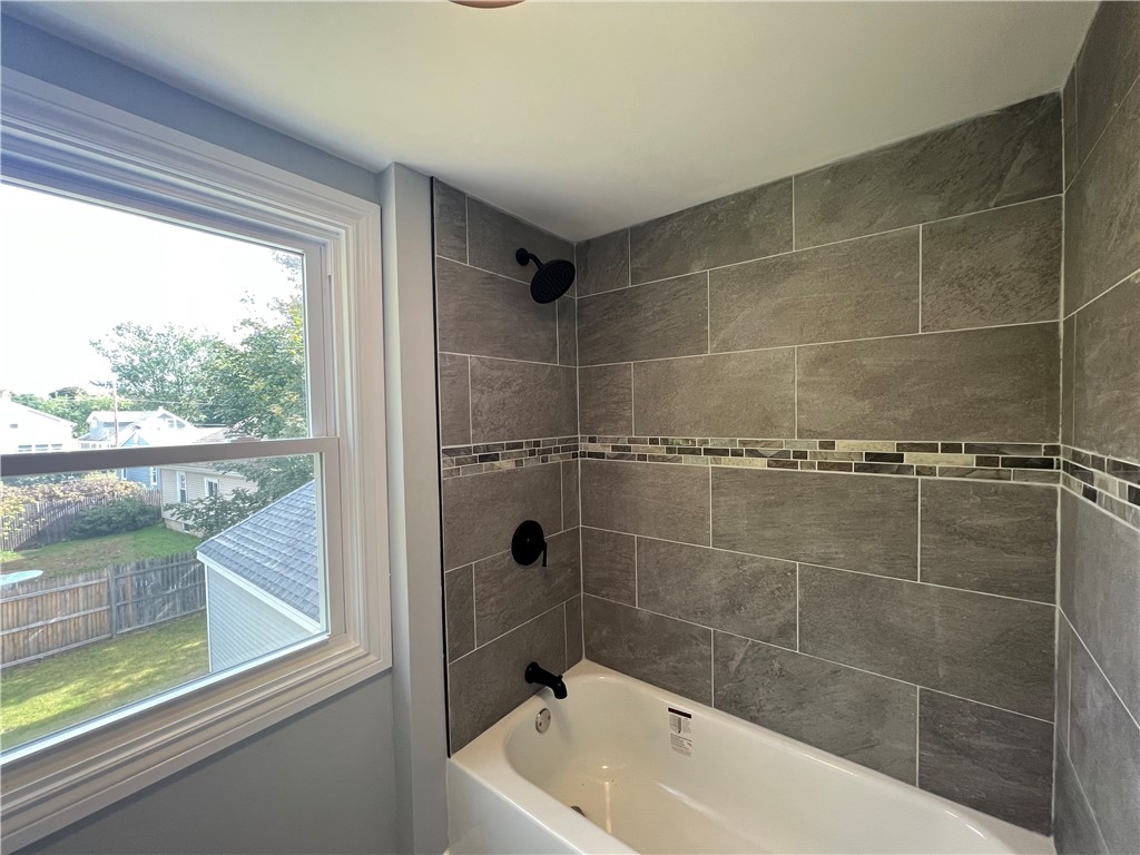 203 River Road Lincoln, RI 02865 - Photo 16 of 20