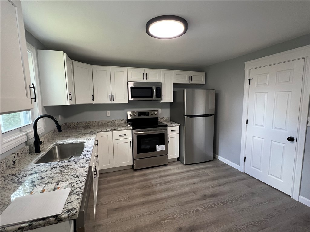 203 River Road Lincoln, RI 02865 - Photo 3 of 20