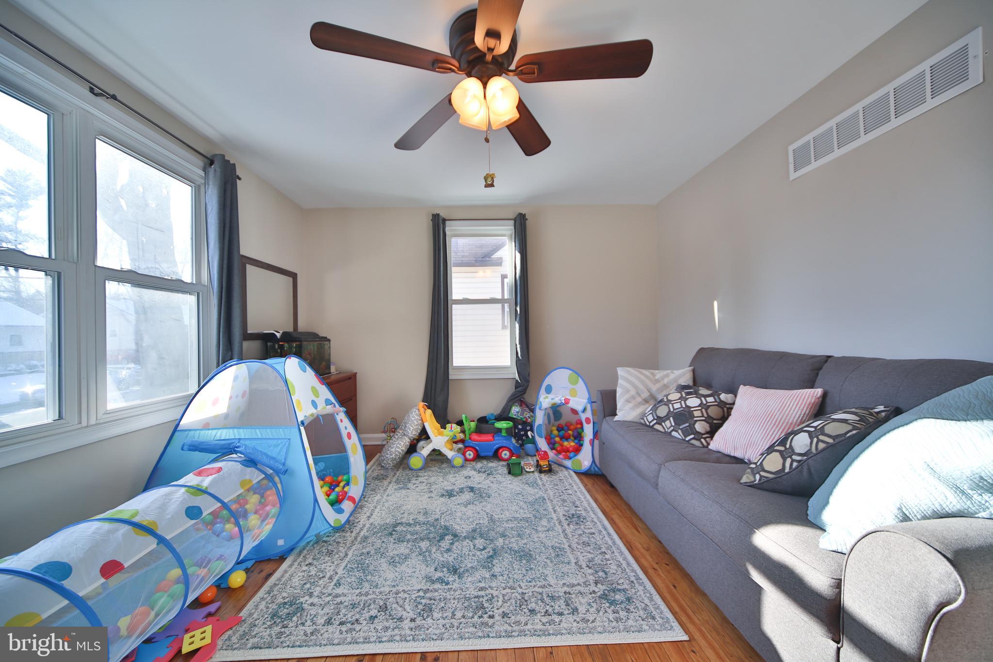 415 Vincent Road Willow Grove, PA 19090 - Photo 16 of 21 Gallery Image 16