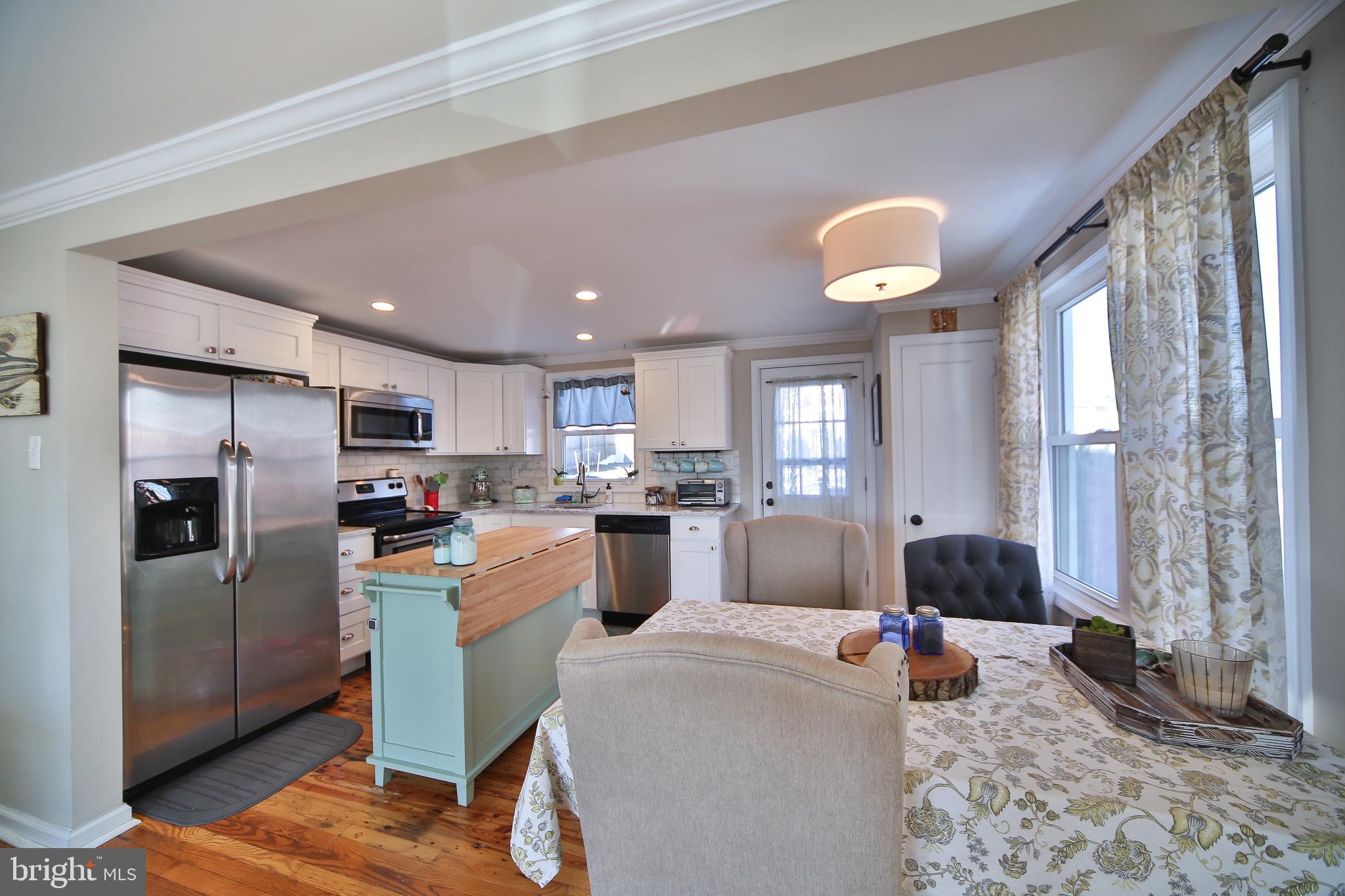 415 Vincent Road Willow Grove, PA 19090 - Photo 5 of 21 Gallery Image 5
