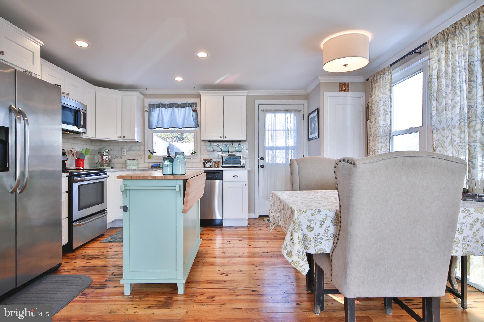 415 Vincent Road Willow Grove, PA 19090 - Photo 7 of 21 Gallery Image 7