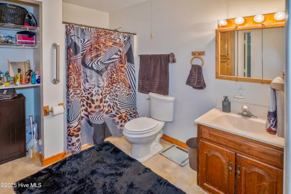 $265,000 | 243 Pirate Cove Way, Hertford, NC 27944
